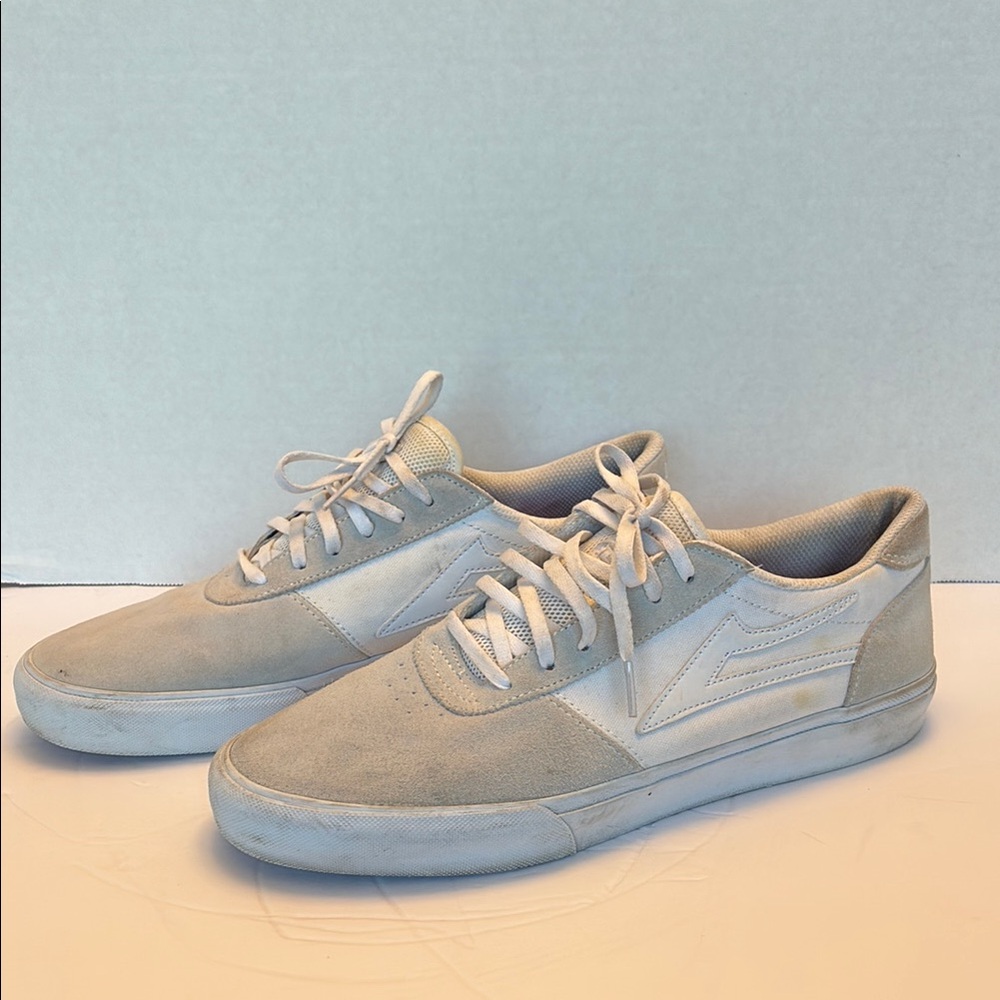 Lakai Manchester skateboarding shoes
Size 11/EU 45 men’s